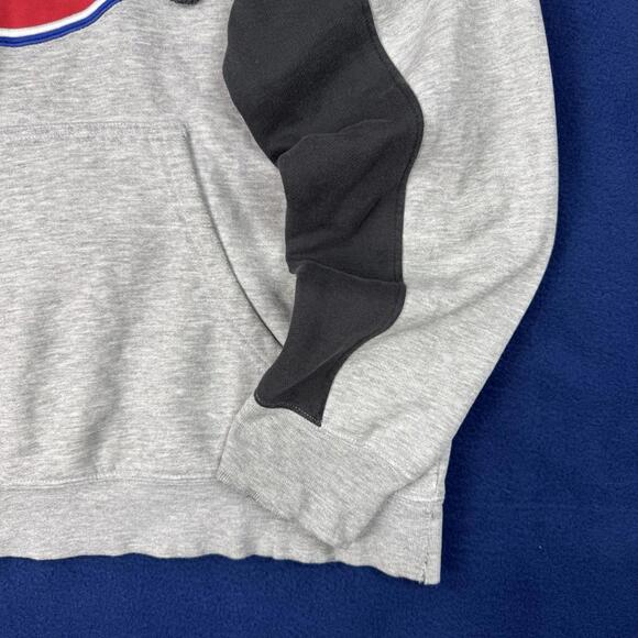 Montreal Canadiens NHL Hoodie Gray Logo Pullover Hockey Fan Men Size L Athletic - Picture 9 of 9